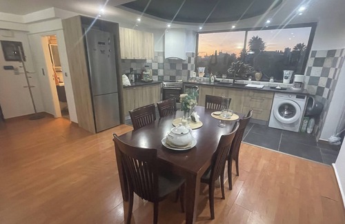 Glyfada Apartment | Exclusive Penthouse Apt at Glyfada Marina &Beach, 2 min walk to shopping, dining