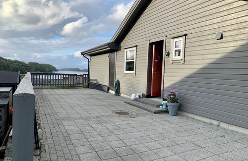 Sveio Cabin | Exclusive sea cabin w. Pool, sauna and hot tub