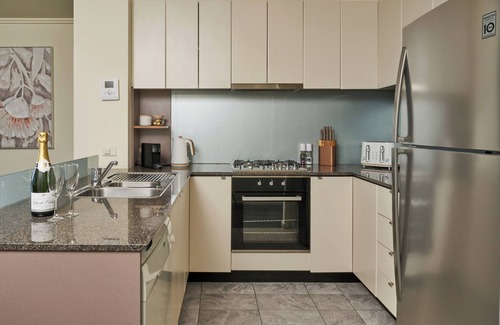 Southbank House | Exclusive Stays - Sentinel III