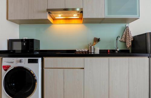 Cikini Apartment | Exclusive Studio Apartment at Menteng Park By Travelio