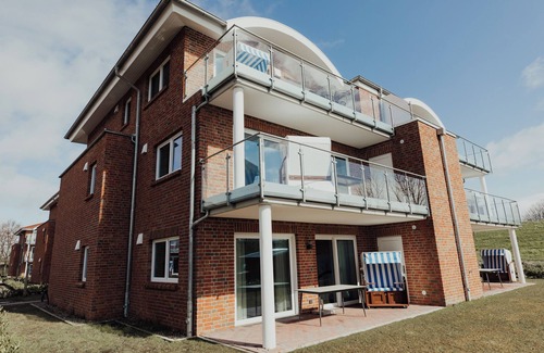Wangerland Apartment | Exclusive vacation in the vacation apartment 'Alk' - comfort and relaxation.