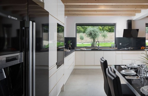 Jursici House | Exclusive villa near Pula with its own lake