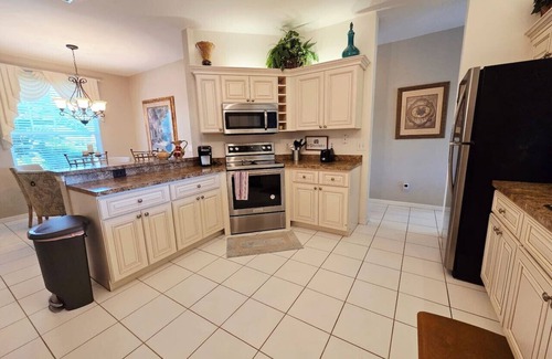 Cypress Lake Apartment | EXEC - CF(JEN) -14500 Daffodil Dr#1107 (2B)