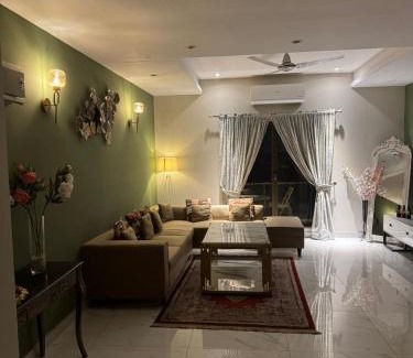 Lahore Apartment | Executive 1BHK Opus CentralGulberg SelfCheckin