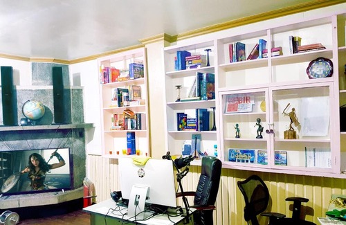 Baguio Apartment | Executive 3BR APT with H&C Shower, 2 - 14 pax