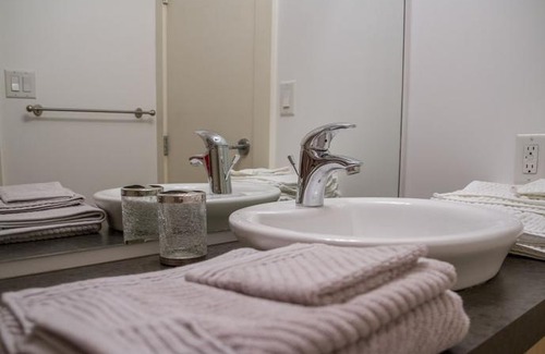 Downtown Edmonton Apartment | Executive Downtown Core Icon