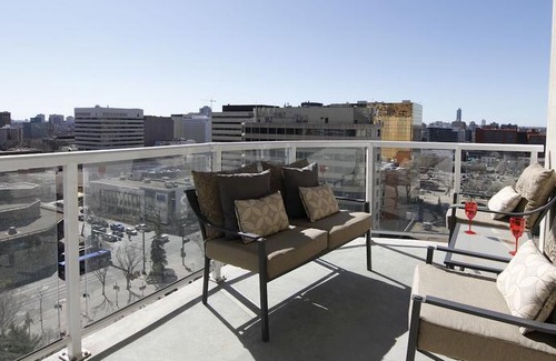 Downtown Edmonton Apartment | Executive Downtown Core Icon