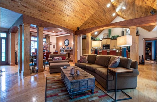 Forest Junction House | Executive Home for EAA