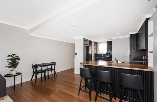 Subiaco Apartment | Executive style first floor apartment with loft