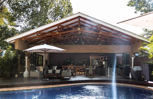 Harare Villa | Executive suite in a 5 Star Lodge in Mount Pleasant - 2260