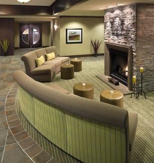 Garibaldi Highlands Hotel | Executive Suites Hotel and Resort Squamish