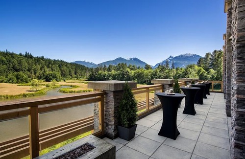 Garibaldi Highlands Hotel | Executive Suites Hotel and Resort Squamish
