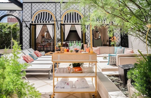 Las Vegas Strip House | Executive Wellness One Bedroom King Room at The Venetian Resort Las Vegas!