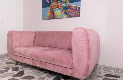 Villavicencio Apartment | Exhibitionist Hotel Punk Panther Room