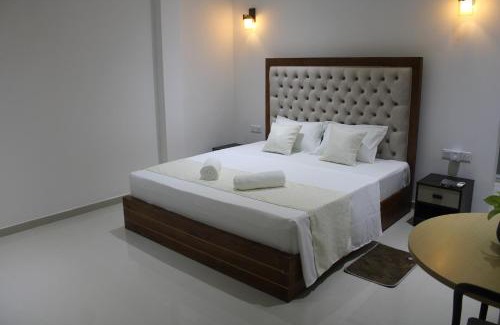 Dadugama House | Exin River Breeze Transit Hotel - Katunayake