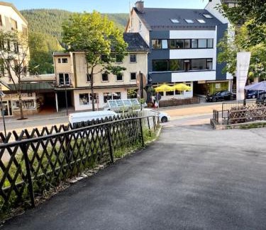 Neustadt Apartment | Exklusive 82 qm Loftwohnung mit Tiefgarage und Süd-Balkon zentral