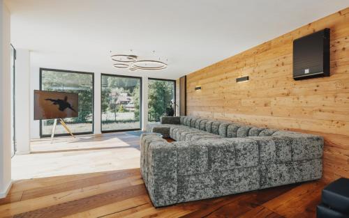 Hinterzarten Apartment | Exklusive King Suite mit Game Table in Hinterzarten