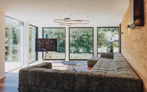 Hinterzarten Apartment | Exklusive King Suite mit Game Table in Hinterzarten