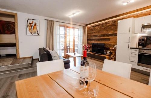 Schonbach Apartment | Exklusives Chalet am Lift