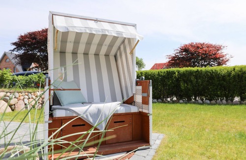 Tinnum House | Exklusives Neubau-hausteil in Beliebter Salzwiesenlage in Tinnum