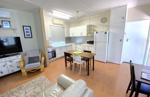 Exmouth House | Exmouth Villas Unit 28