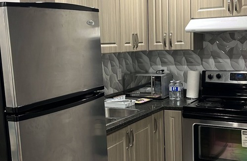 Brampton Apartment | Exotic Luxury Suite near airport