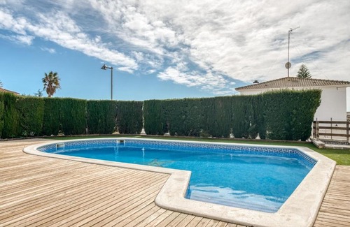 Roda de Bara Villa | Exotic Villa in Roda de Barà with Private Pool