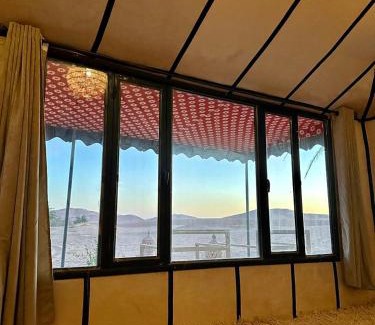 Merzouga Other | Expérience Inoubliable dans une Tente de Luxe en plein Désert de Merzouga !