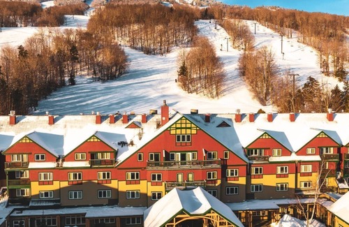 West Dover Condo | Expansive 2BR | Sleeps 10 | Ski-In