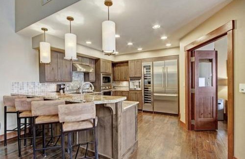 Peak 8 Apartment | Expansive 4 Bedroom Ski In, Ski Out One Ski Hill Residence Located At The Base Of Peak 8 With Beautiful Views
