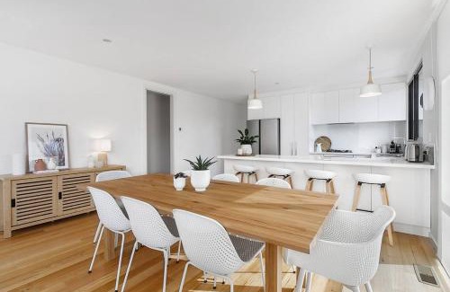 Blairgowrie Villa | Expansive Beachside Luxury at Roman On Reeves
