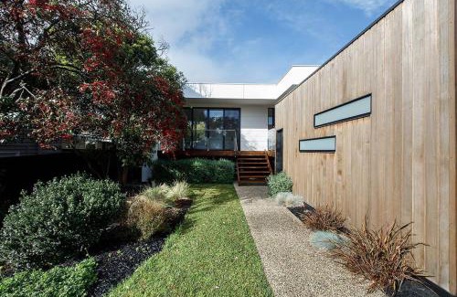 Blairgowrie Villa | Expansive Beachside Luxury at Roman On Reeves