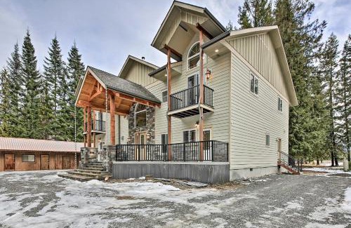Sagle House | Expansive Group Lake House with Private Hot Tub!