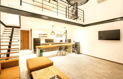 Munggu Hotel | Expansive Loft 200m From Canggu Beach Haven