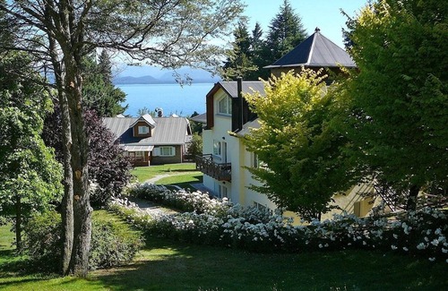 San Carlos de Bariloche Hotel | Experience Nature in Room Near Civic Center with Fitness Center & Wellness Area