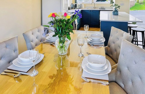 Sutton-in-Craven Cottage | Experience a peaceful countryside escape at The Stables in Silsden.