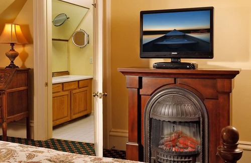 Central Business District Bed & Breakfast | Experience a relaxing, cozy and friendly stay. Walking distance to downtown!