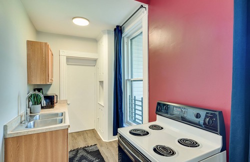 Near East Columbus House | Experience History in Style in an 8BR/8BA Private Guesthouse!