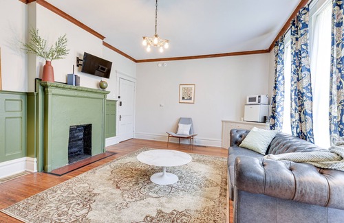 Near East Columbus House | Experience History in Style in an 8BR/8BA Private Guesthouse!