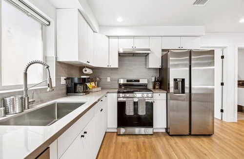 Hollywood House | *Experience LA: Newly Built Hollywood Haven*