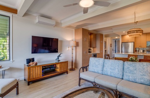 Kahana Condo | Experience paradise at Kahana's beachfront 3-bedroom condo near Kaanapali Beach