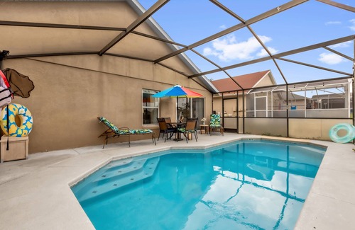Florida Pines House | Experience peacefulness and quietness that our home offers and Beautiful Pool .