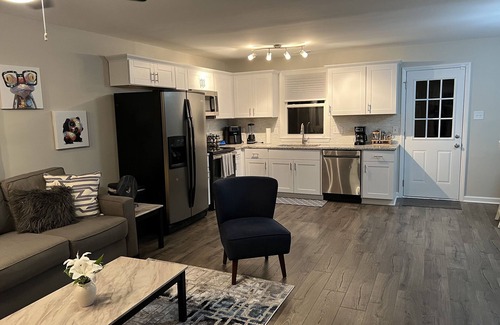 Southeast Raleigh House | Experience Raleigh, 8 minutes from the heart.