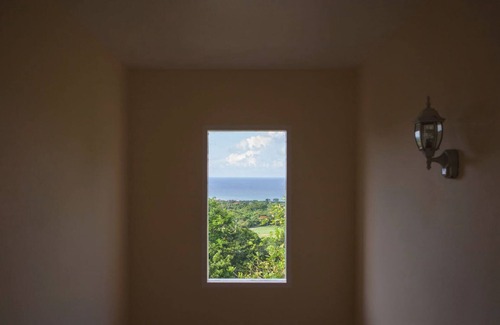 Silver Sands House | Experience Real Jamaica! Large House, Full Kitchen, Quiet Beach, Local Vendors!