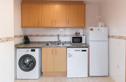 Palamos Apartment | Experience the charm in this apartment with all the comforts, spacious, with a pool and sunny terrace ☀️🌿