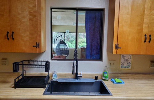 Volcano House | Experience Tranquility in a Spacious 3-Bedroom Surrounded by Hawaiian Forest