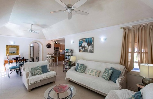Sandy Lane Villa | Explore a peaceful 2 bedroom house with a path that leads to the gorgoues water