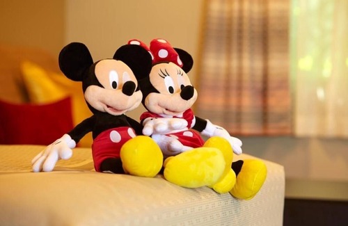 Anaheim Resort Hotel | Explore Anaheim – Steps to Disneyland, Anaheim Ice & Must-See Attractions!