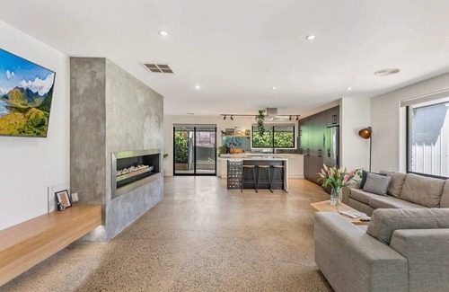 Kennington House | Explore Bendigo: Family Base on Boat Street