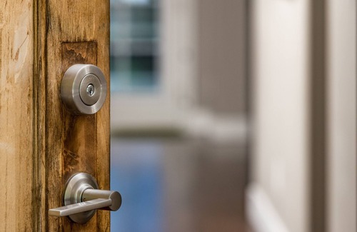 Berkeley House | EXPLORE CO: Hip neighborhood in central location!